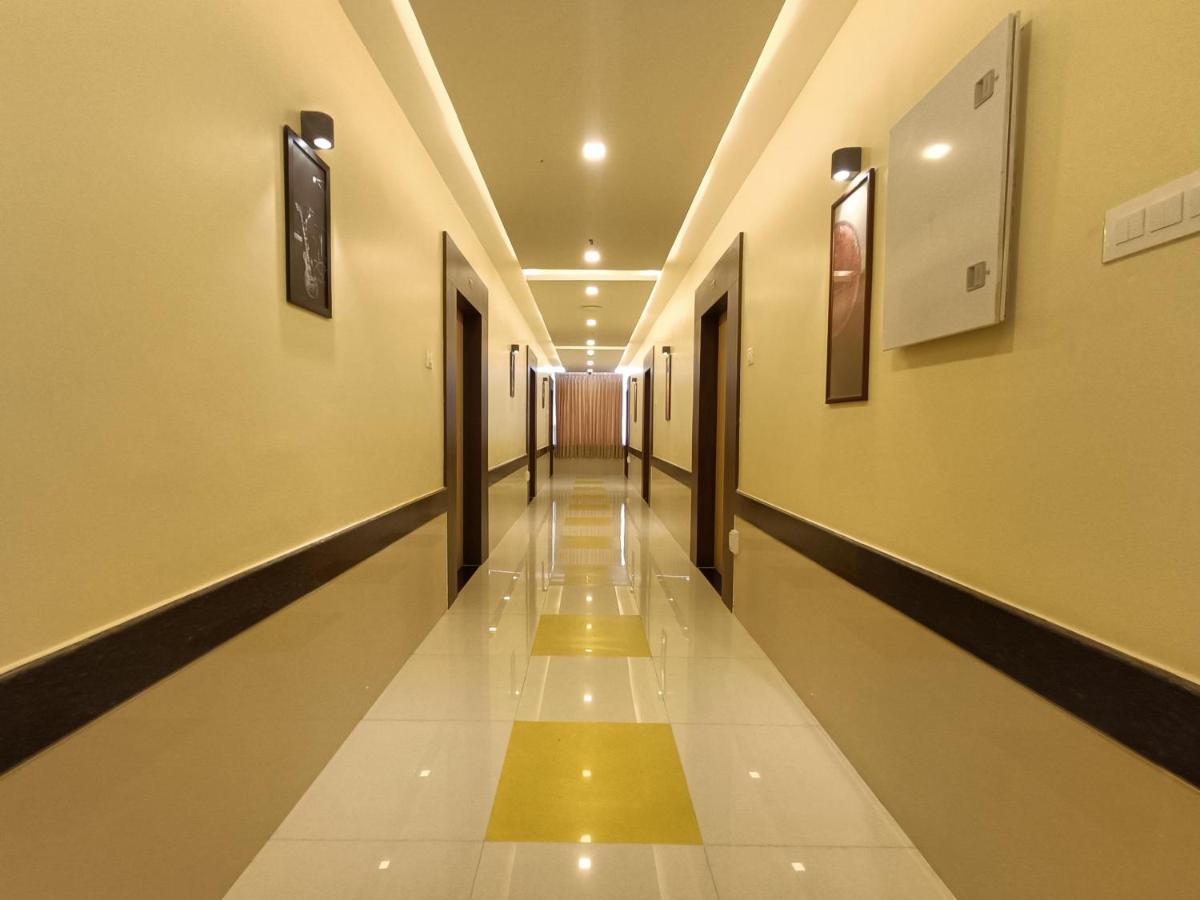 Hotel Sri Aswin Grand Nāmakkal Exterior foto