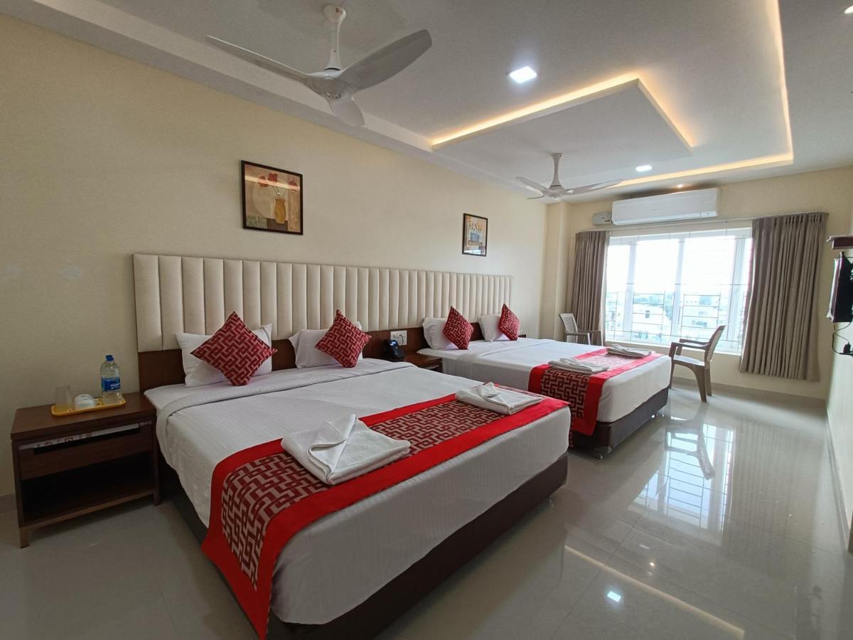 Hotel Sri Aswin Grand Nāmakkal Exterior foto