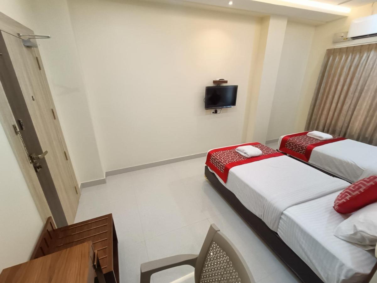 Hotel Sri Aswin Grand Nāmakkal Exterior foto