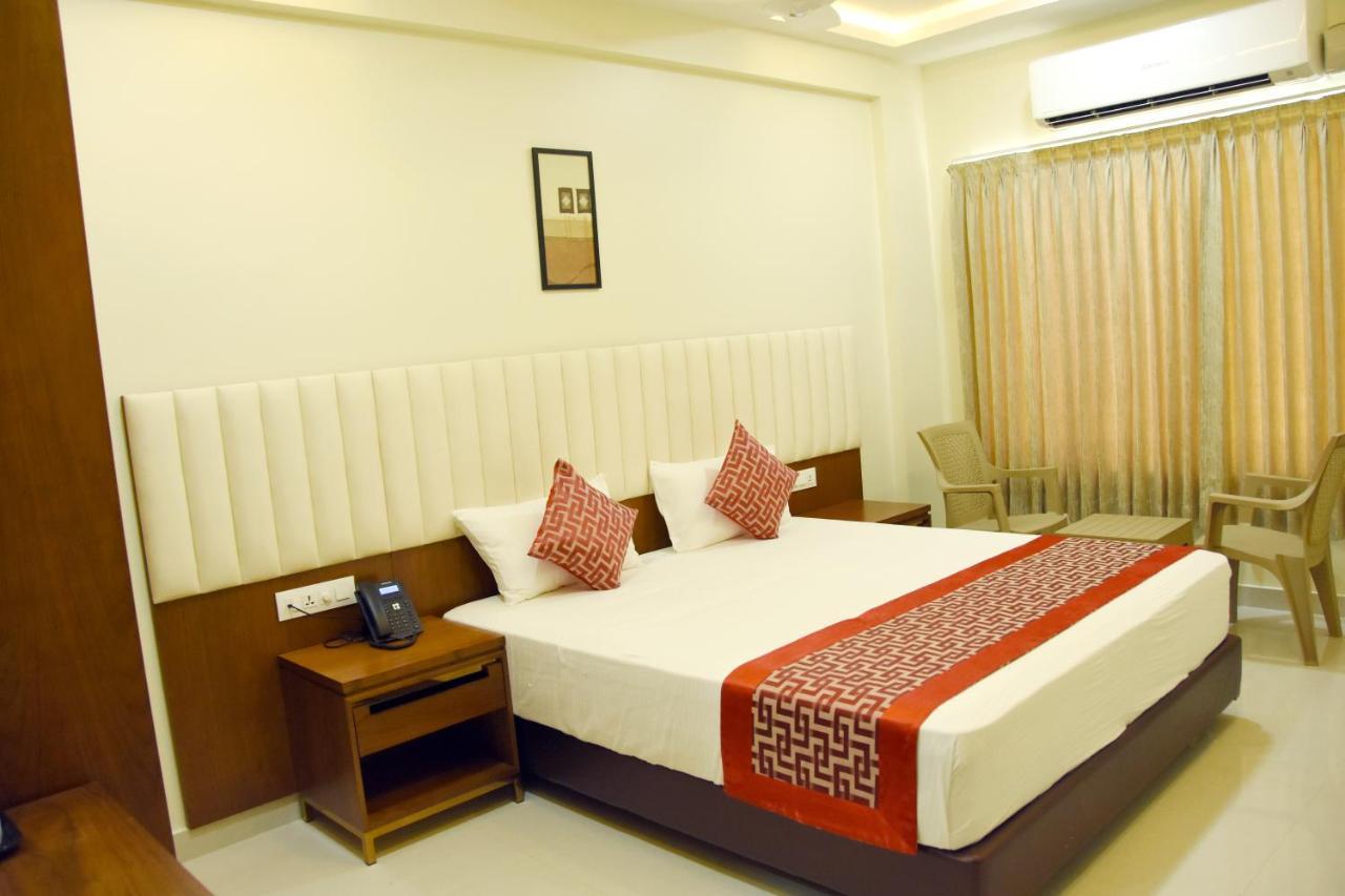 Hotel Sri Aswin Grand Nāmakkal Exterior foto