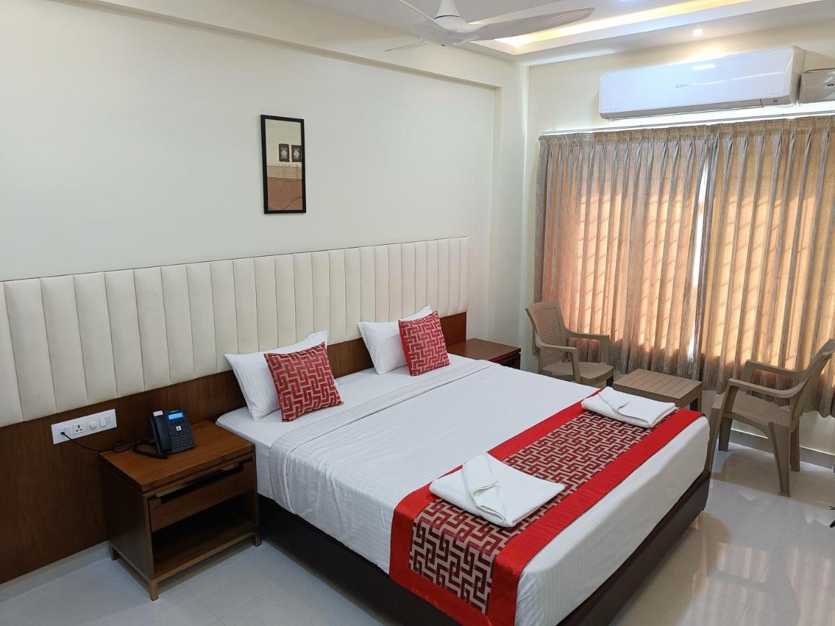 Hotel Sri Aswin Grand Nāmakkal Exterior foto